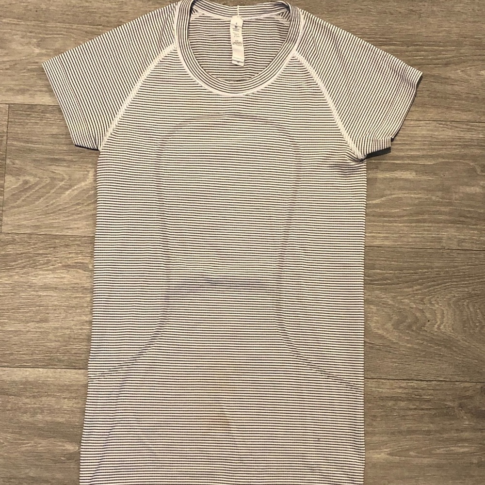 Lululemon Swiftly Tech Short Sleeve Crew